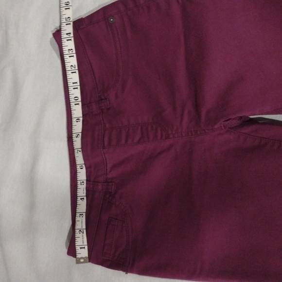 Stretch Jeans - Picture 3 of 6